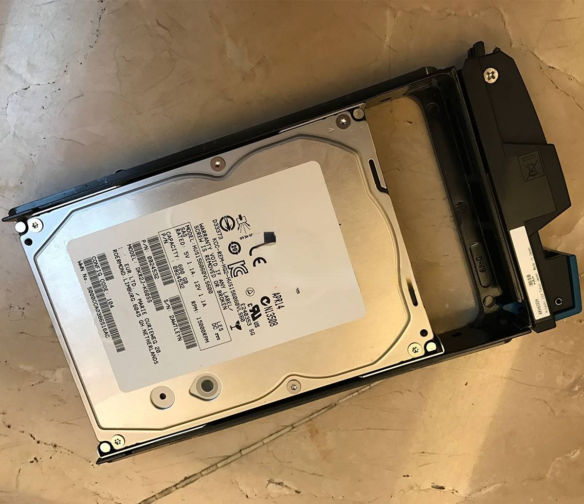 HDS AKH600 3276138-D 600G 15K 3.5 SAS AMS2100 2300 2500 Hard Drives Fu ...