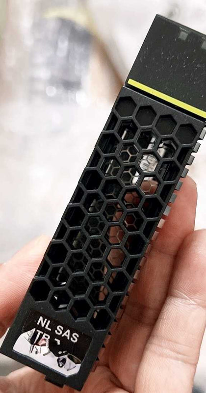 02358404 4T 7.2K 3.5 SAS S5800 V3 S6800 V3 S5500 V3 Hard Drives