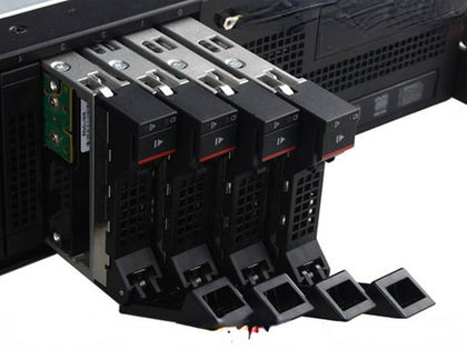 Lenovo RD450 RD530 RD540 RD550 Hard Drives 900G 10K 2.5 SAS