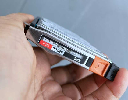 EMC 005050344 005049804 600G 10K SAS VNX5200 5400 Storage Hard Drive
