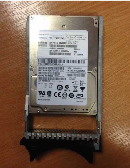 IBM 44V6833 74Y7437 00E6167 300G 10K SAS 2.5 300GB Small Form Factor Hard Drive
