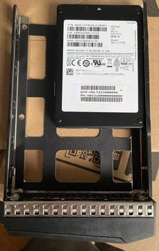 PM1643 3.84T SAS Solid State Drive MZILT3T8HALS-00007 Server